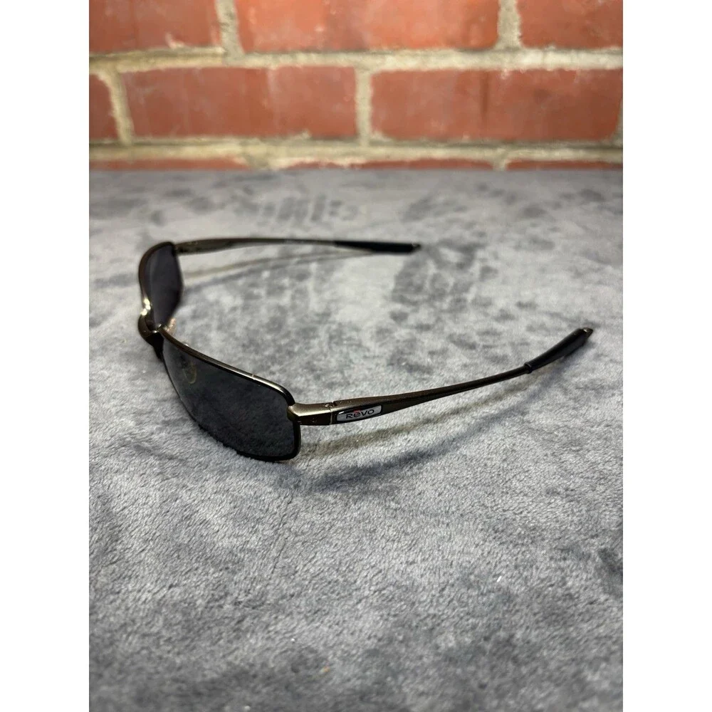 Revo Sunglasses Efflux Ti Titanium Frame Used RE 8002-01 125 61 17